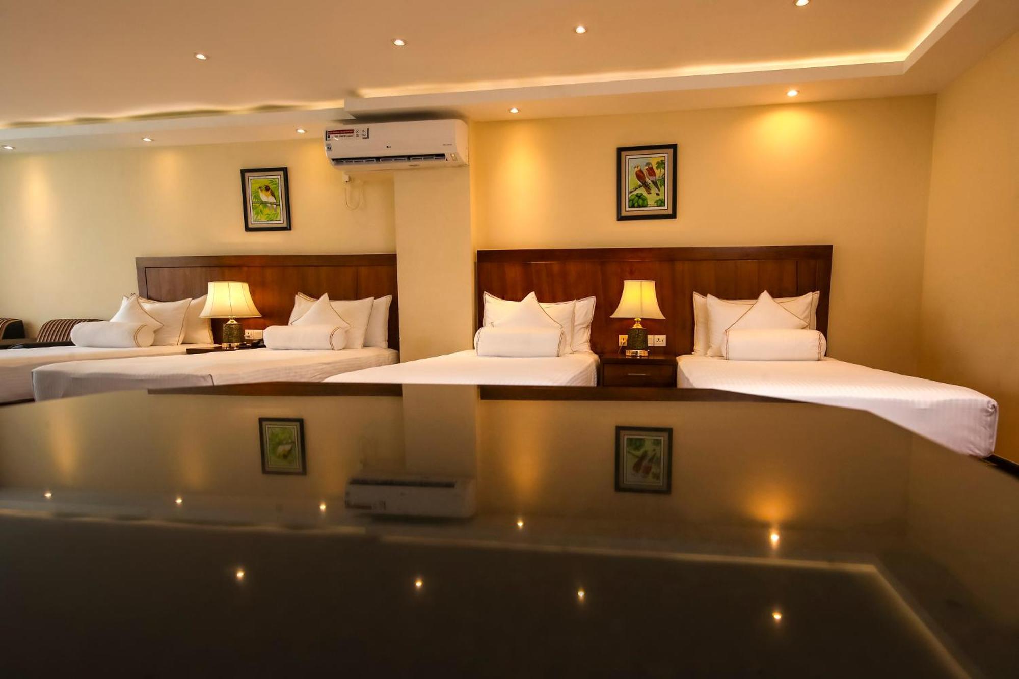 Hotel Serene 4*