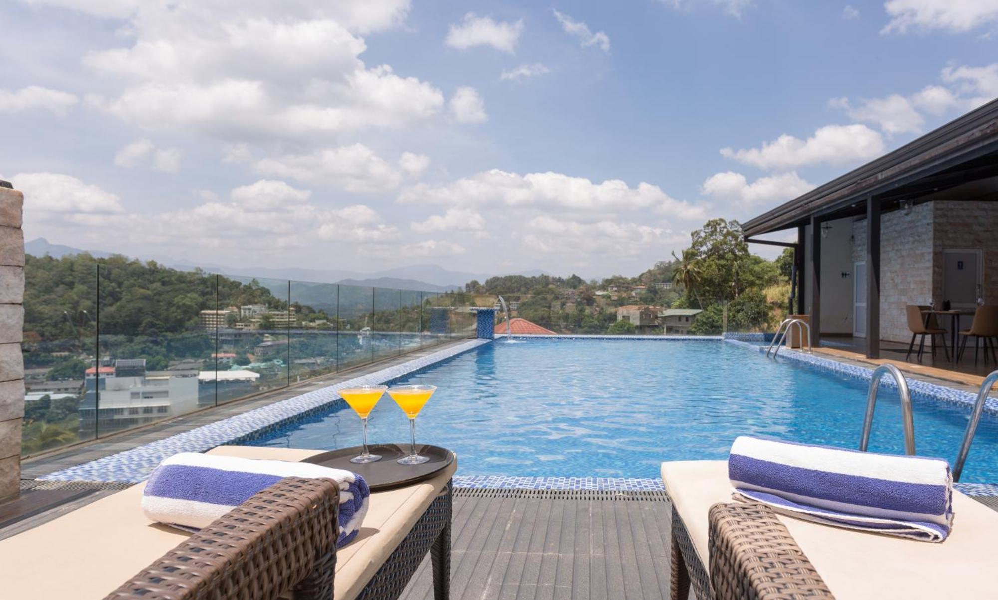 Serene 4* Kandy