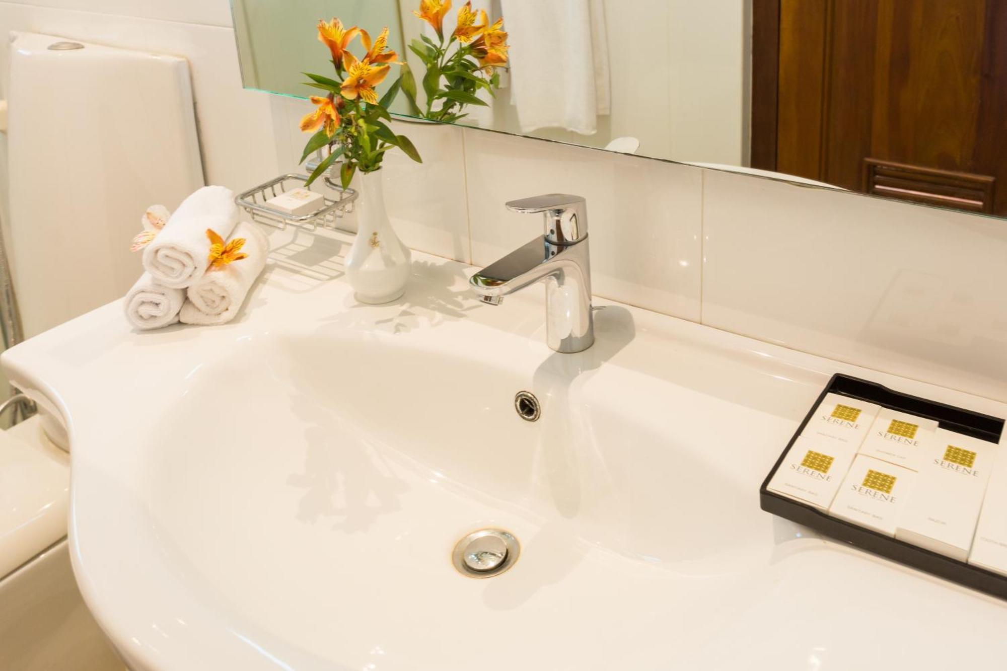 Serene Hotel 4*