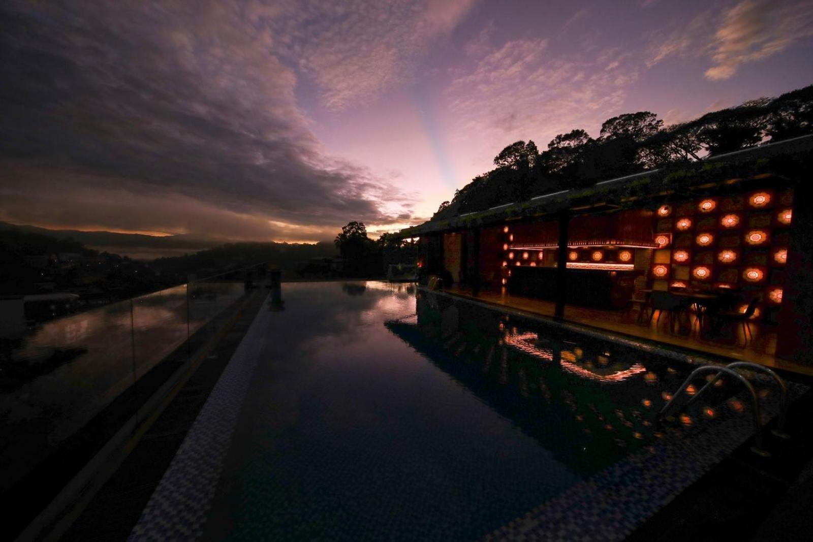 Serene 4* Kandy