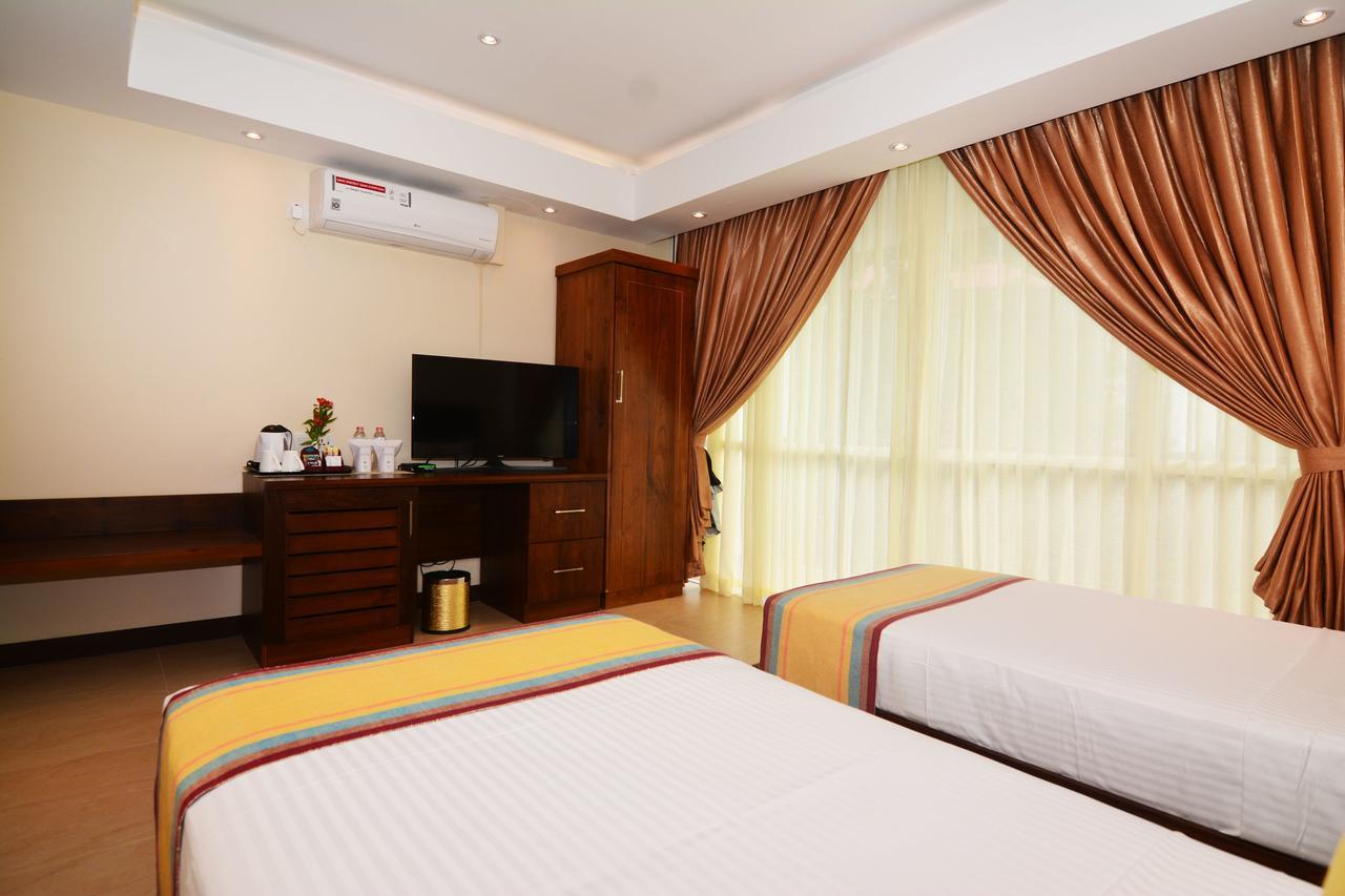 Hotel Serene 4*